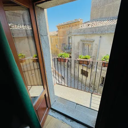 San Nicolo Holiday Home Montalbano Elicona Exterior foto